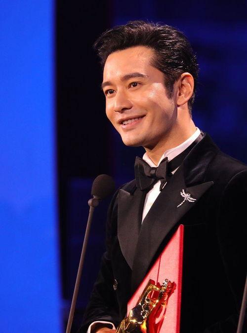 娱乐圈吃瓜黄晓明是谁,娱乐圈吃瓜界的“瓜王”